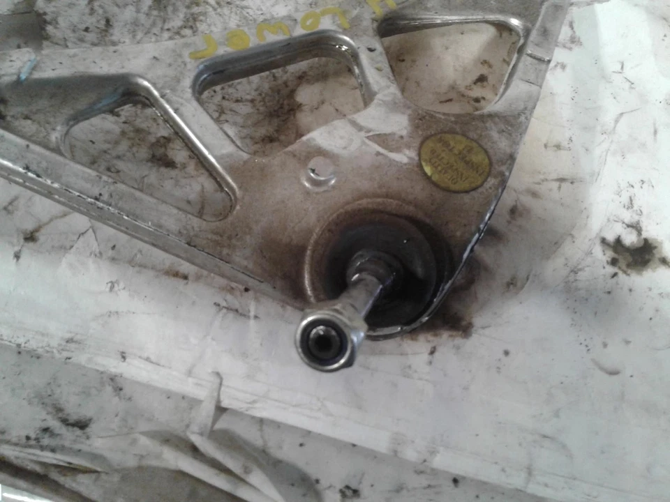 Brazo de control inferior inferior delantero izquierdo usado se adapta a: BMW M3 2002 delantero izquierdo inferior Foto 4 de 4