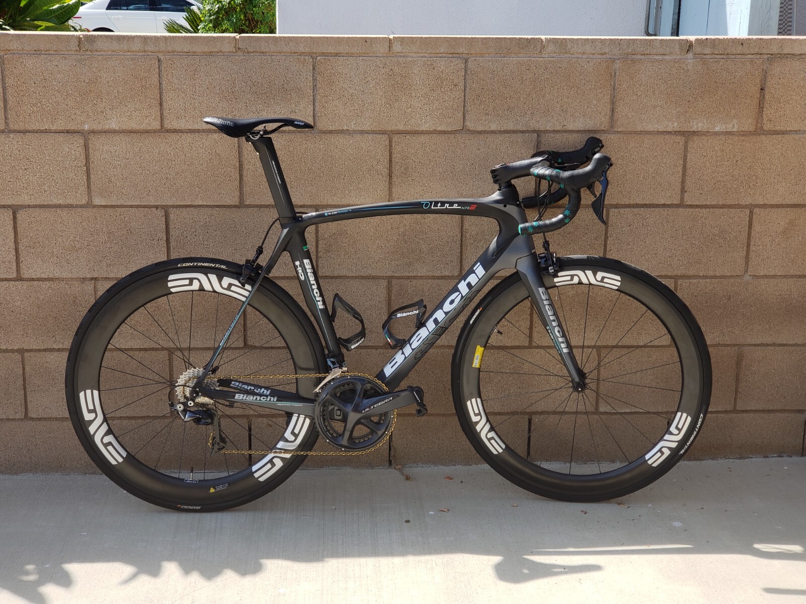 Bianchi Oltre XR2 59cm Carbon Fiber Rim Brake