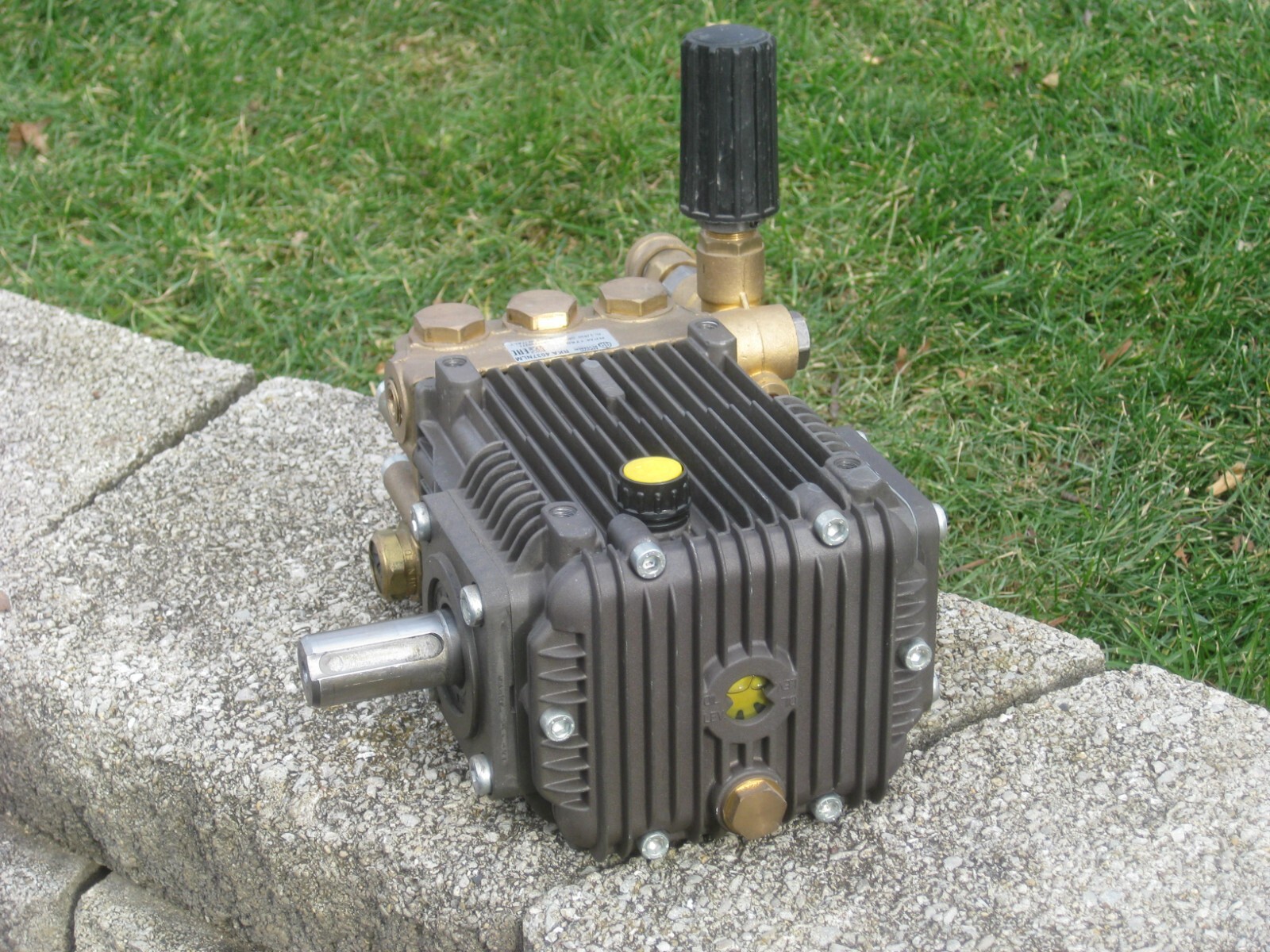 Annovi Reverberi pressure washer pump 4200psi, RKA4037NLM, No Pressure