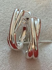 DESIGNER SU 925 HUGGIE OMEGA BACK X CRISS CROSS EARRINGS STERLING SILVER