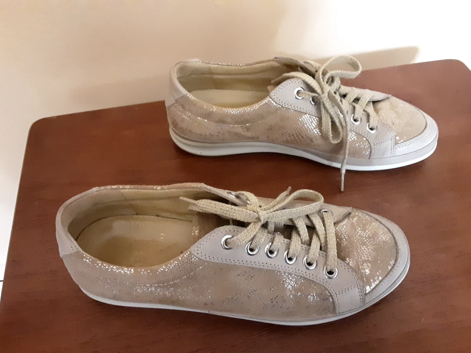 Snicers Christian Dior taille 7 en l'état