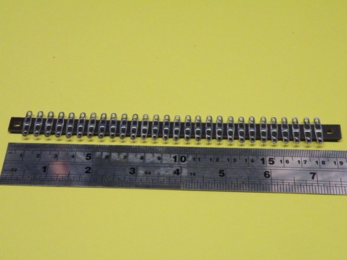 28 Way /Pole Paxolin Miniature 6.3mm Pitch Tag Strip Vintage Electronic 12g 617 - Picture 3 of 8