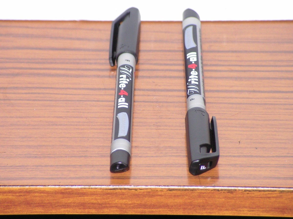 Marqueur Indélébile STABILO Write-4-all - Pointe Fine 0.7 Mm, Noir, Pour Surfaces Difficiles