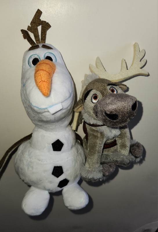 Frozen Olaf & Sven plush dolls
