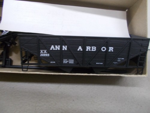 ACCURAIL # 2714 ~ ANN ARBOR LADO MADERA 2 BAHÍAS TOLVA COCHE # 30964 ~ KIT ~ ESCALA HO | Zustand: New