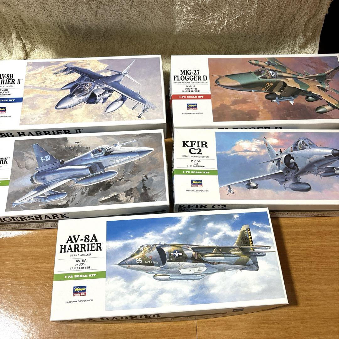 ハセガワ 1／ 72 AV-8B ハリアーIID19プラモデル Amazon.com: Hasegawa 1:72 Scale AV-8B Harrier 11 Model Kit