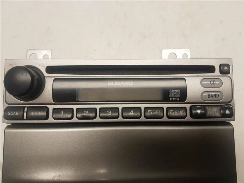 2007-08 Subaru Forester X AM-FM-CD Player / P139 On Face PN: 86201SA360 - Imagem 3 de 4