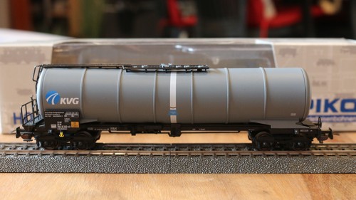 Piko H0 54280 Knickkesselwagen Zans 33 80 784 8 330-5 KVG  OVP für Märklin AC | Condition: Gebraucht