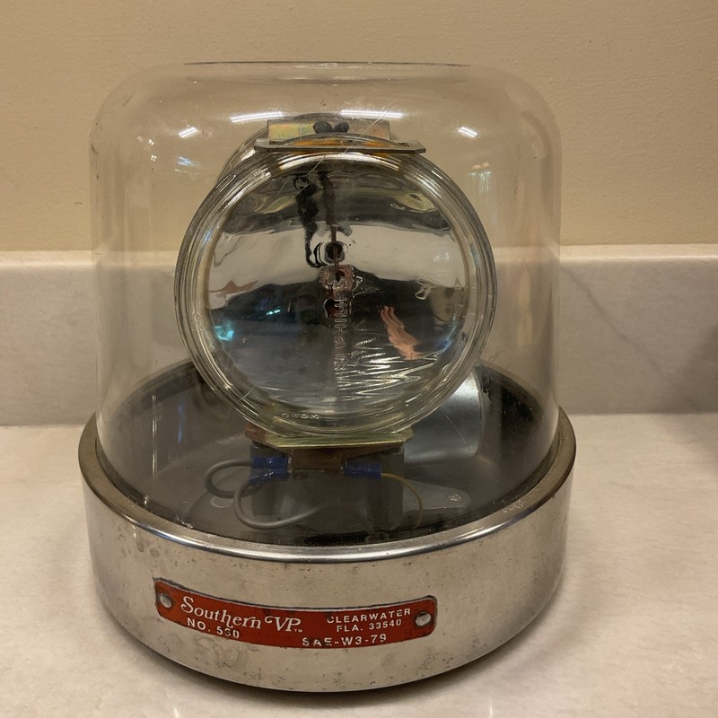 Vintage Southern VP Rotating 1950’s Ambulance Light No. 530