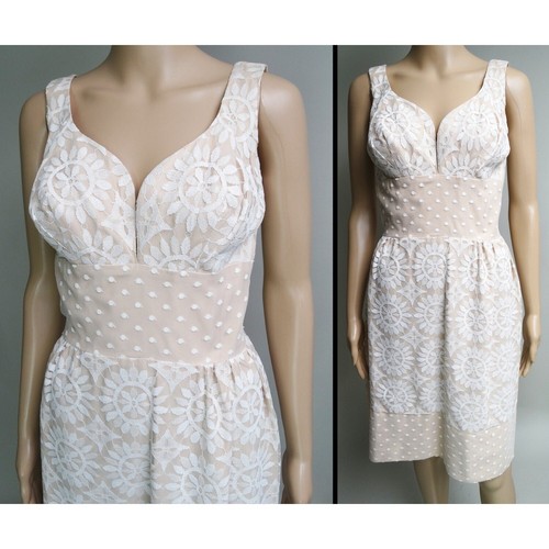 Vintage Lilli Diamond bridal short cocktail dress with lace and nude lining - Picture 3 of 7