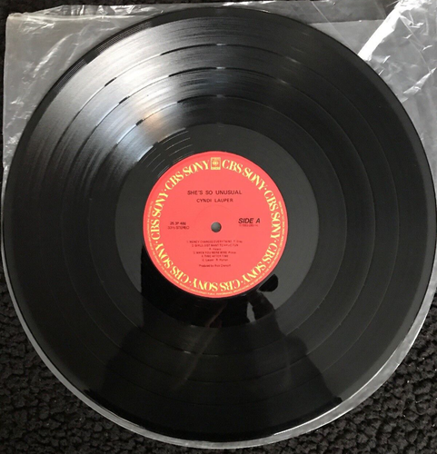Cyndi Lauper - She’s So Unusual Vinyl LP HONG KONG 25.3P-486 1983 TESTED EX/VG+ - Imagen 3 de 9