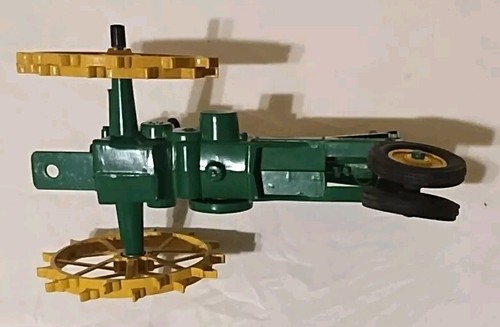 Ertl John Deere Model G 1937 Tractor Diecast Steel W/ Pointed Wheels 1:16 Scale - Picture 6 of 6