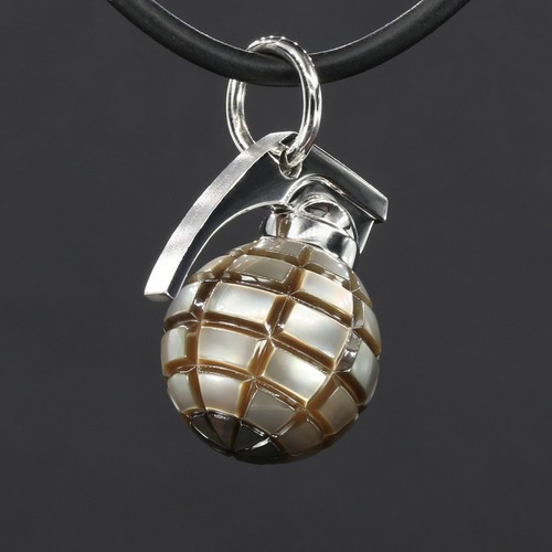 Grenade hand carve Tahitian pearl 13.3mm, Grenade Silver Pendant, Army Necklace. - Picture 4 of 8