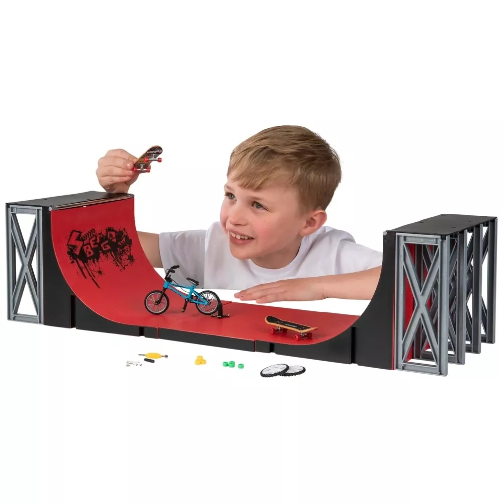 Finger board hotsell half pipe