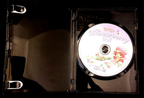 Strawberry Shortcake- The Glimmerberry Ball DVD, 2010 Region 4 - Picture 2 of 3