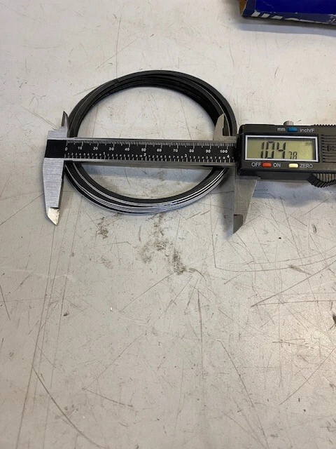 Componentes del bloque de cilindros Hastings 2M683060 - Anillo de pistón del motor de 4,3 pulgadas de diámetro Foto 4 de 4