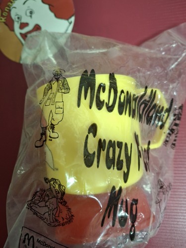 McDonalds Toys Vintage 1996 Crazy Feet Mugs Full Set New - Picture 2 of 5