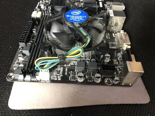 Gigabyte GA-H81M-DS2V Rev 1.0 Micro ATX Motherboard + I/O Shield socket 1150 - Imagen 5 de 9