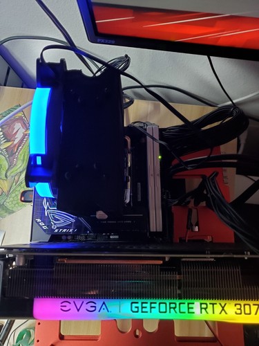 ASUS ROG Strix Z690-I Gaming WiFi LGA 1700 Mini-ITX DDR5 Intel Motherboard - Afbeelding 7 van 10