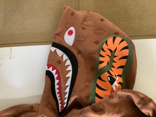 Authentic a bathing ape bape x MCM shark pullover hoodie brown men’s L new rare - Picture 6 of 14