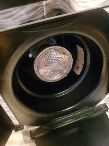 2 IN LOT TIMES SQUARE LIGHTINGS STONY PT NY 10900 CAM MAX 100 WATT - Picture 2 of 5