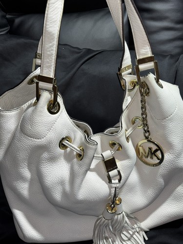 MICHAEL KORS Signature Logo Tote Shoulder Bag White with Charm with Gold accents - Picture 3 of 10