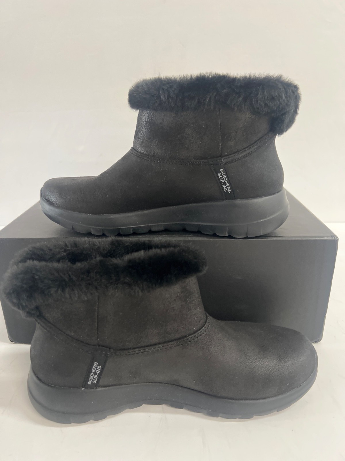 Women's SKECHERS Black Faux Fur Slip-On Winter Boots Sz 7