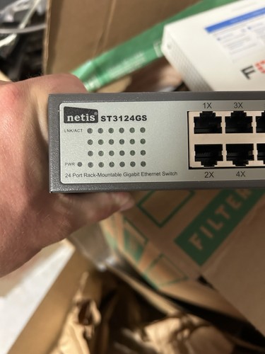 Netis ST3124GS 24-Port Unmanaged 10/100/1000 Gigabit Switch - Afbeelding 2 van 2