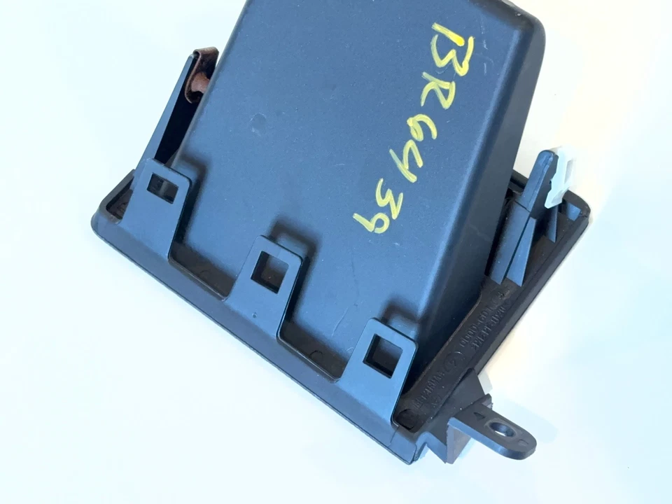 Remolque de almacenamiento Cubby LH eliminación de frenos, Dodge Ram 1500 2500 3500 2010-2012 Foto 3 de 4