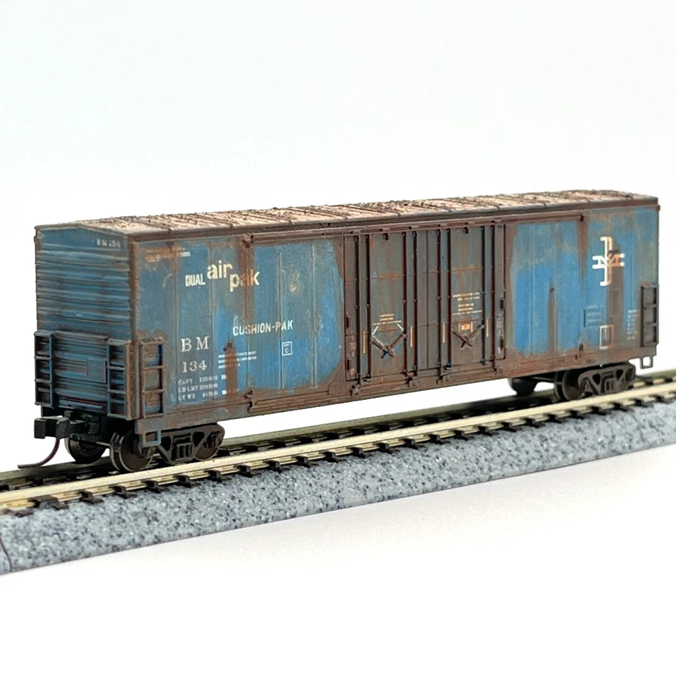 Atlas N Scale Boston Maine Evans 53ft Dbl Plug Boxcar BM 134 Custom Weathered - Image 4 of 4