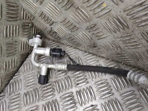 VW Transporter T5 Air Con Pipe 7H2820741H Ref D296 - Picture 7 of 11