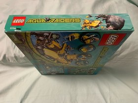 LEGO 7774 Aqua Raiders 7774 - Submarine and Giant Crab NEW & ORIGINAL PACKAGING