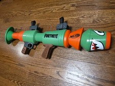 NERF E7511 Fortnite Rl Dart Blaster Rocket La...