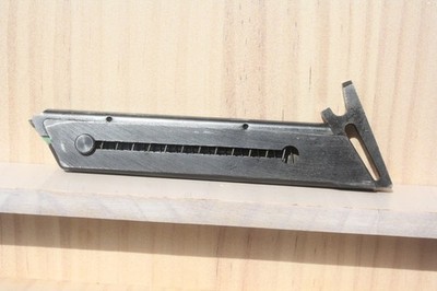 High Standard  Cal. 22 LR 10 Rd Magazine 107 ? Military Model ?                Z