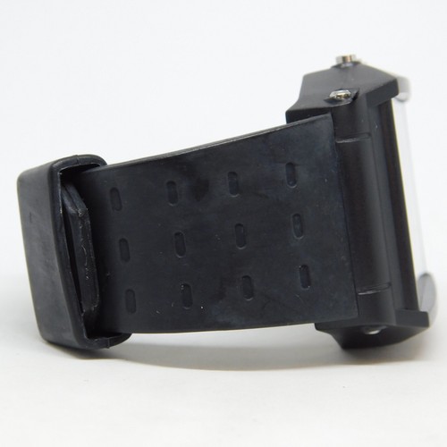 Reloj digital de cuarzo tono negro con control remoto Sharp SHP4023 para hombre sin probar - Imagen 4 de 9