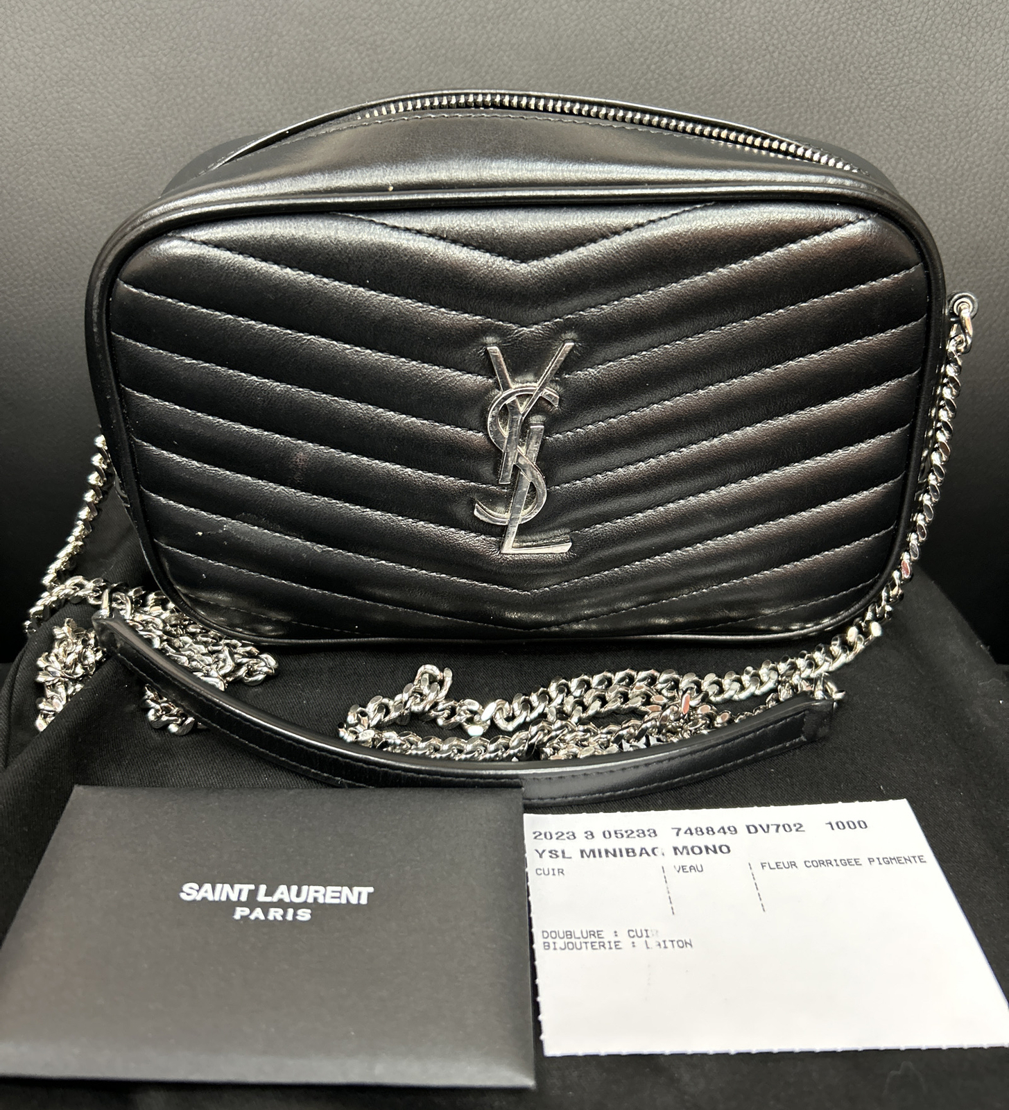 Borsa Yves Saint Laurent YSL Monogram Camera Mini in pelle nera