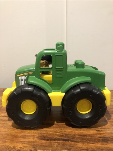 Mega Bloks John Deere Lil Tractor, Ages 1-5, Green - Picture 2 of 5