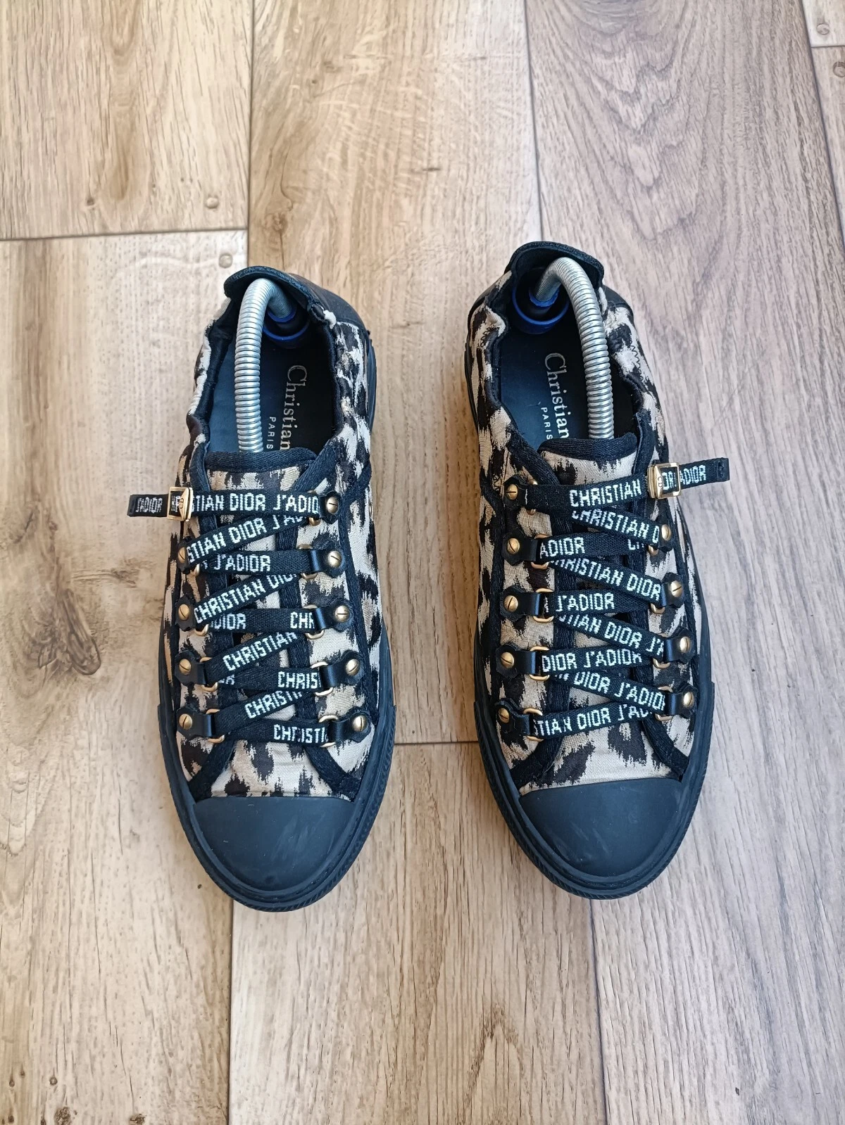 CHRISTIAN DIOR WALKING DIOR TAILLE 37 EU, 6,5 US, 4,5 UK