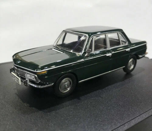 Modellini statici di auto, furgoni e camion limousine Scala 1:43 Schuco