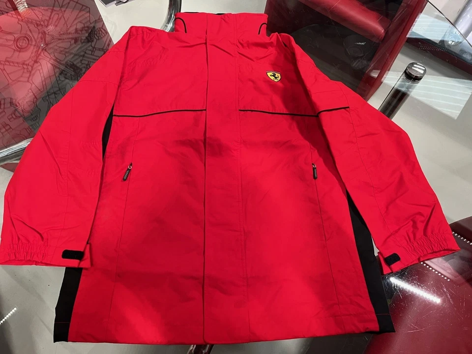Chaqueta de lluvia Ferrari vintage con capucha - talla S (SFR7758S) Foto 3 de 4
