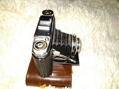 Zeiss Ikon Ikonta 524/16 Medium Format Camera with Novar 75mm f