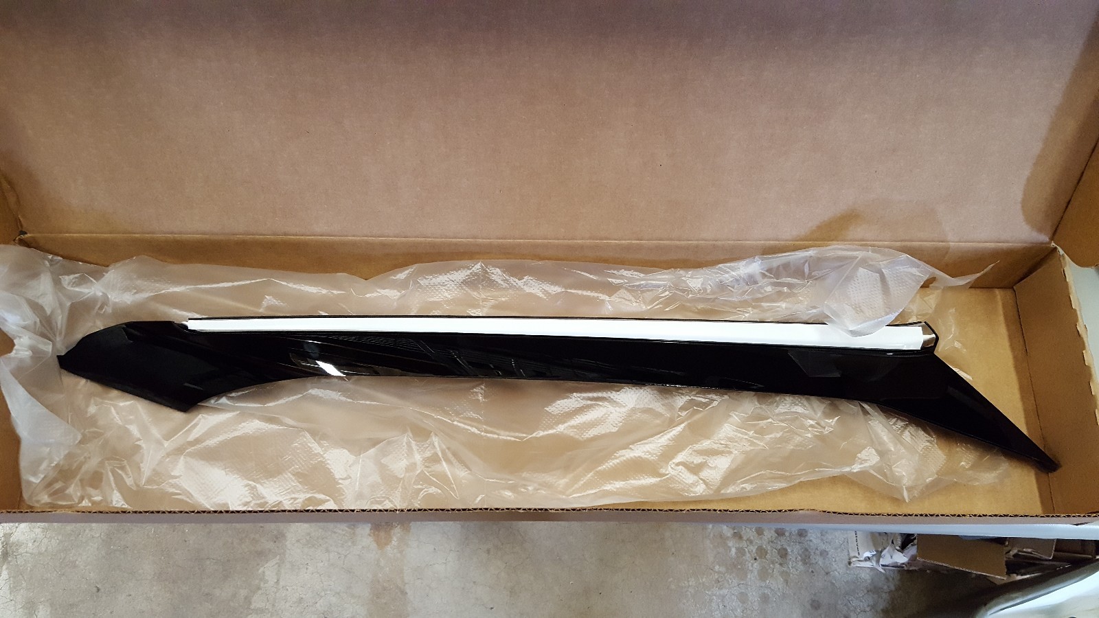 NEW OEM NISSAN 20162021 MAXIMA REAR BODY MOLDINGRIGHT SIDE eBay