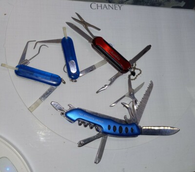 Lot Of 4 KNIVES - Columbia, Sharper Image  Camping Knife vg