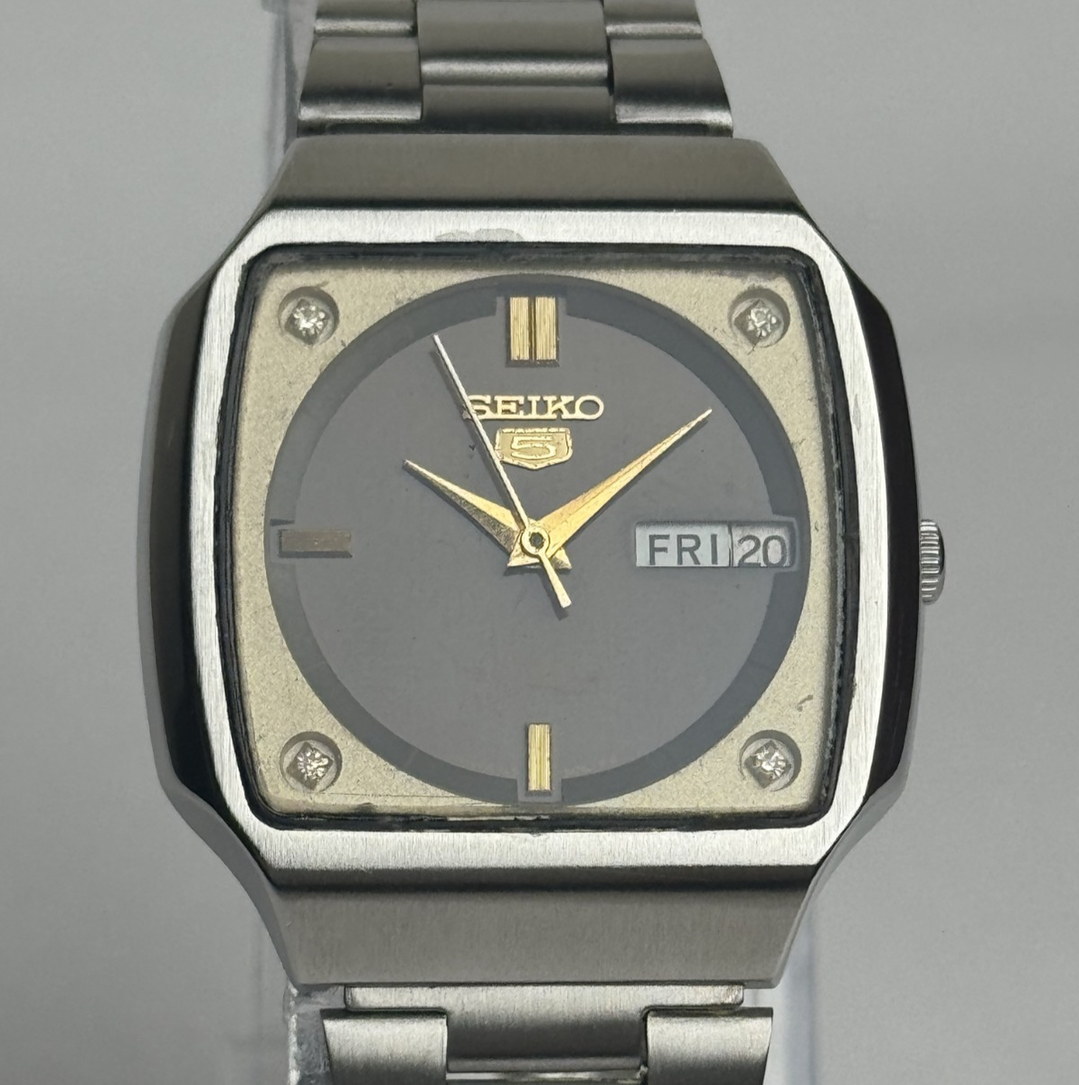 Vintage TV Shape Seiko 5 Automatic 6349-6040 Day/Date Men Wrist