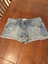 Aeropostale Cut Off Shorts Women  s 5/6 Destructed 100 Cotton Blue Jean