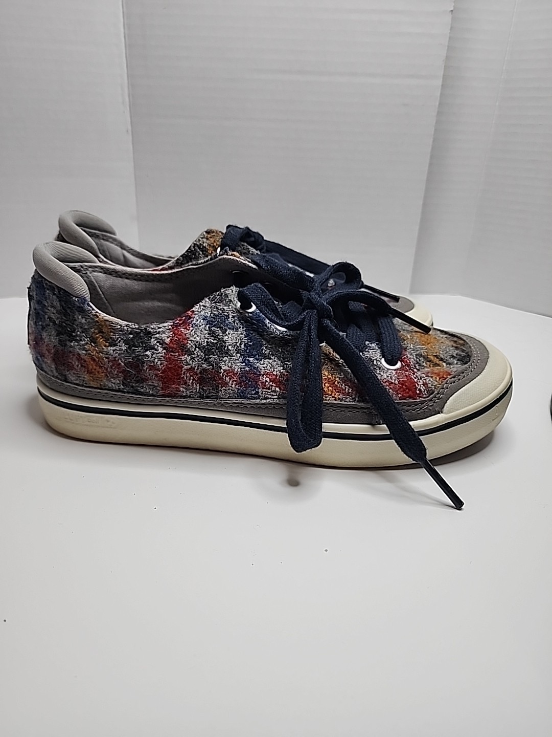 Scarpe da tennis Keen Elsa IV a quadri in pile di lana grigio multicolore misura 5 5 sneakers