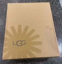 Genuine UGG Bailey Button Triplet Chestnut Size 6/6.5 Brand New And Boxed