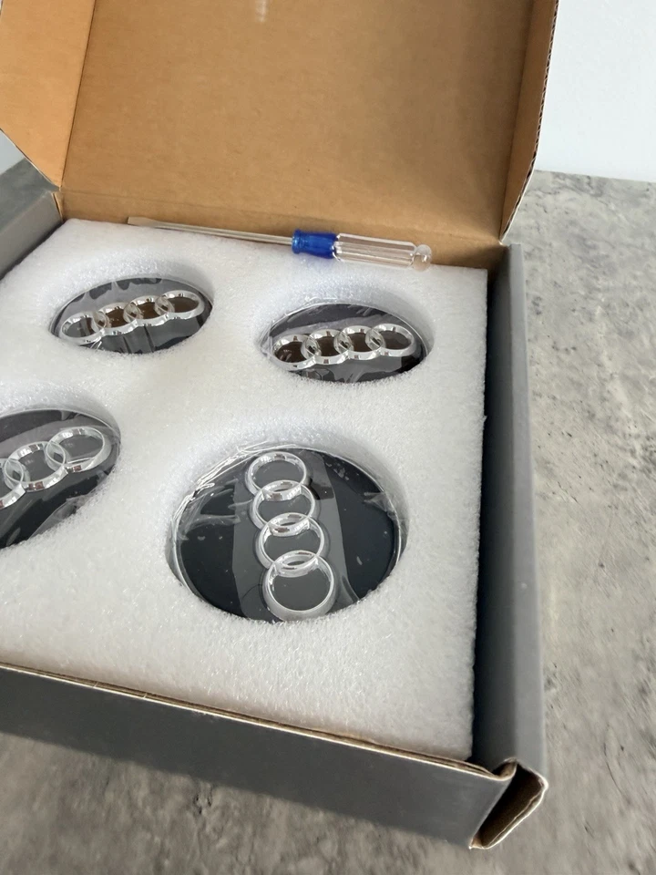 AUDI Dynamic Hub Caps - Floating Wheel Hub Cap Set Of 4 Brand New 60mm - Image 3 of 4
