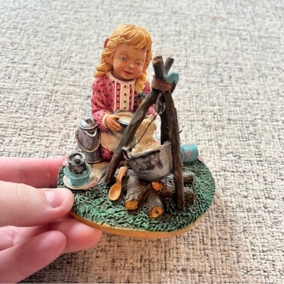 Giftcraft How The West Was Young Camp Fire Girl Statue Figurine Knick Knack