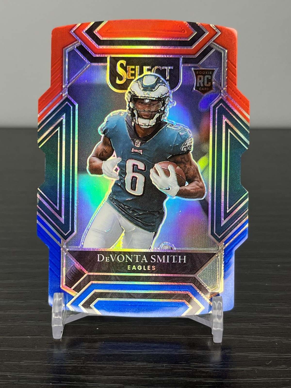 Devonta Smith 2021 Panini Select - Club Level Red & Blue Prizm Die-Cut #249 RC